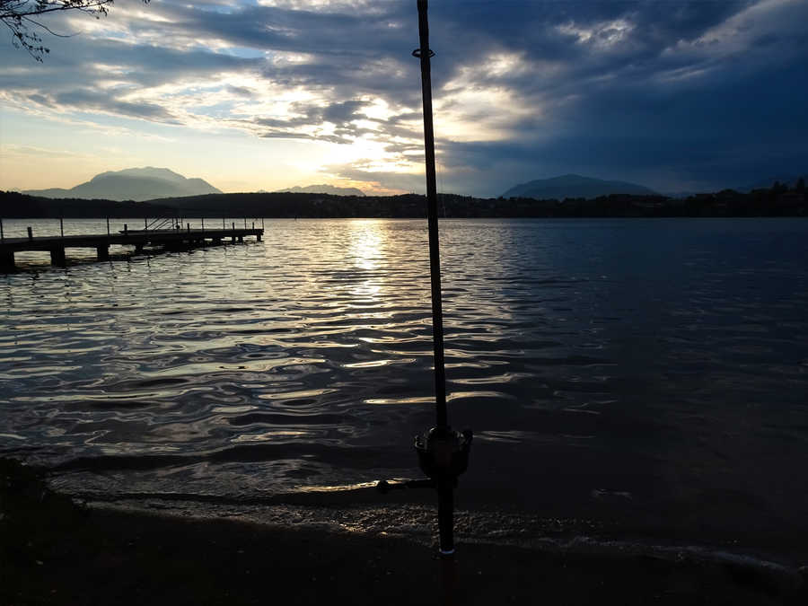 Am Faaker See ist Nachtangeln erlaubt.