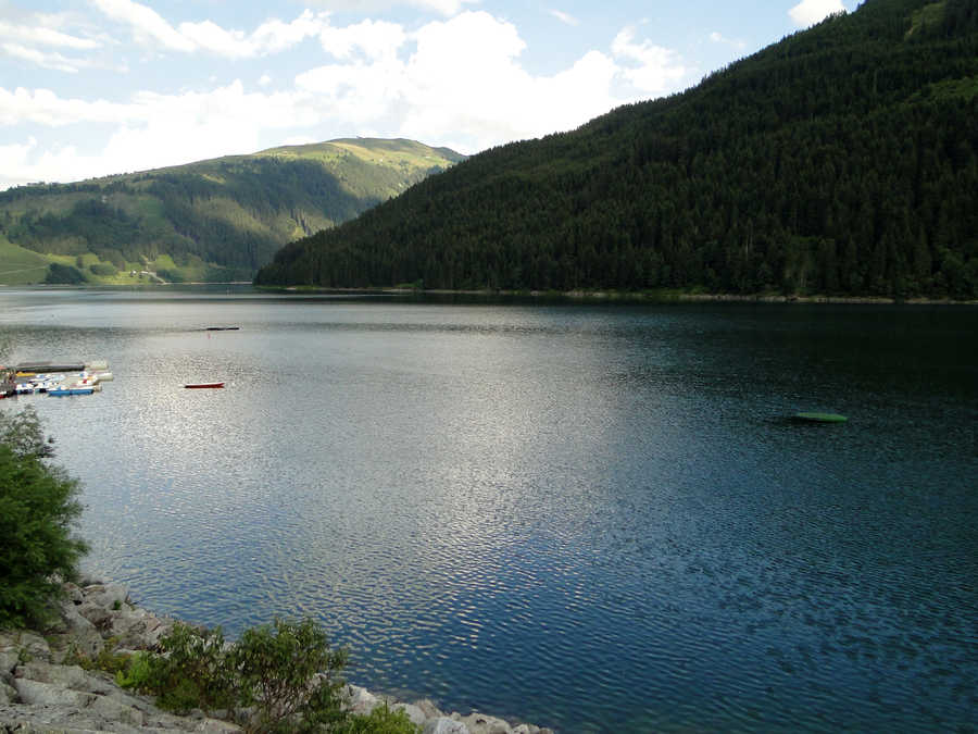 Gerlos Stausee auf Tiroler Seite.