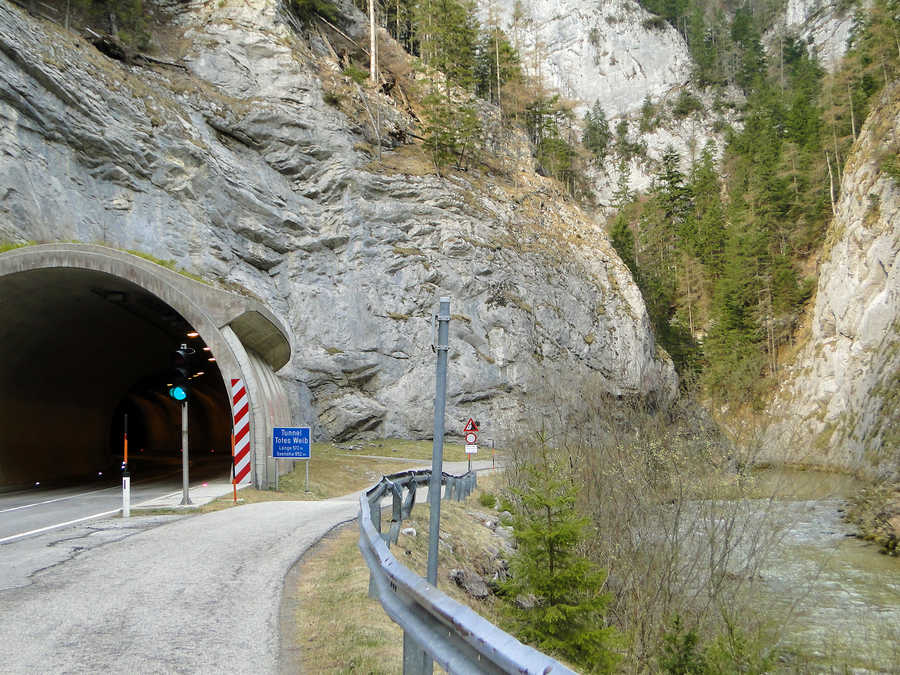 Obere Reviergrenze der Mürz beim Straßentunnel 