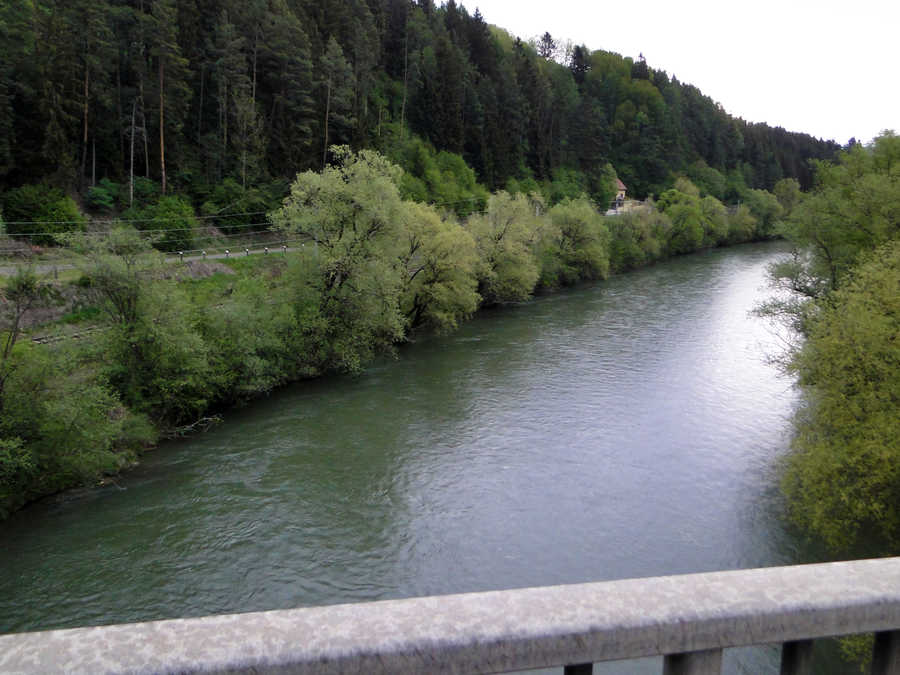 Thalheimerbrücke - obere Reviergrenze der Mur bei Thalheim