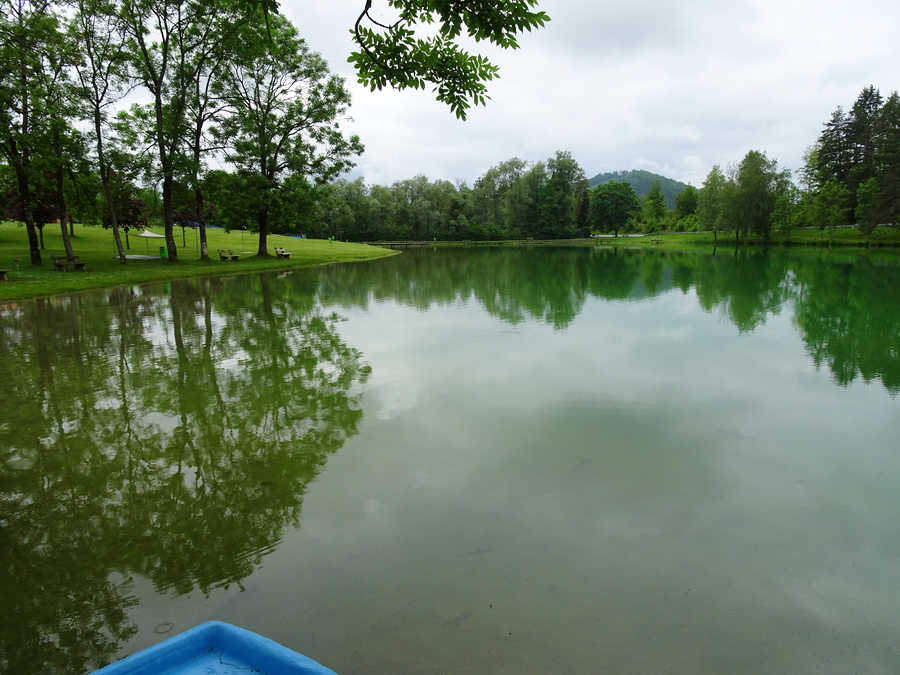 Sonnegger See - Blick vom Ostufer zum Westufer