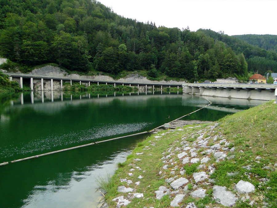 Stausee Klaus kurz vor der Staumauer