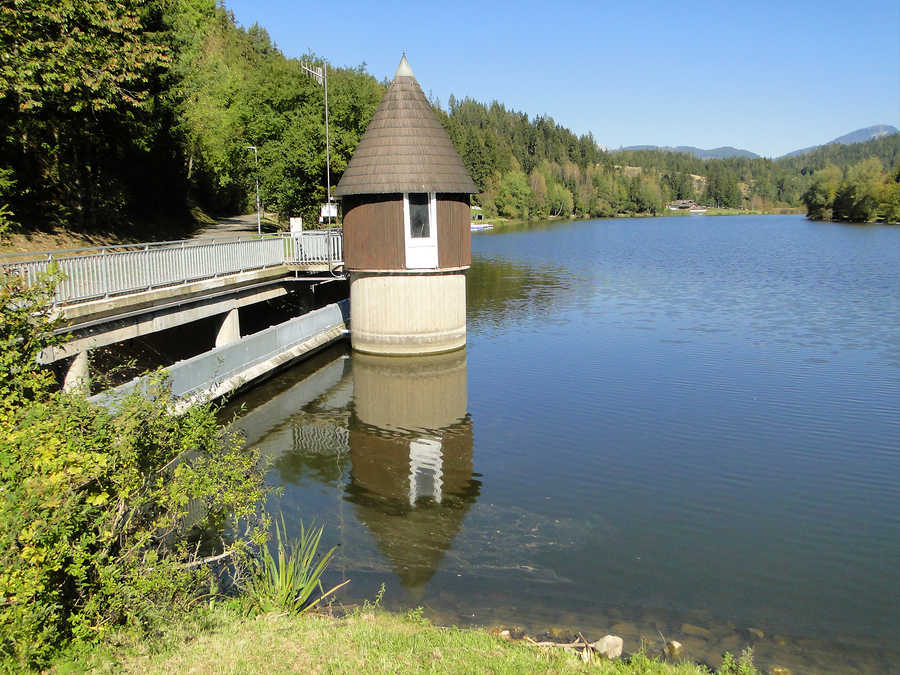 Der Veitscherbach durchfließt den Trabochersee