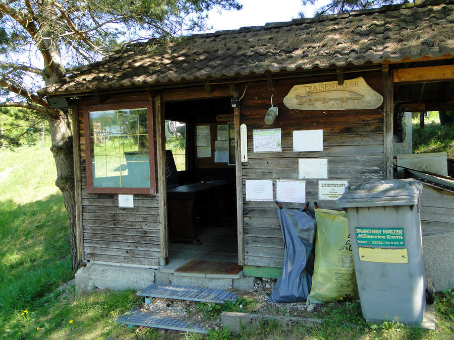 Hütte am Traisentaler Angelsee