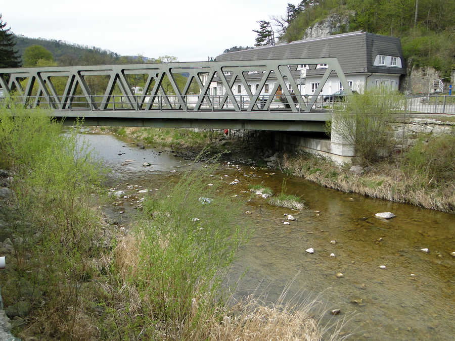 Brücke über die Triesting in Weissenbach